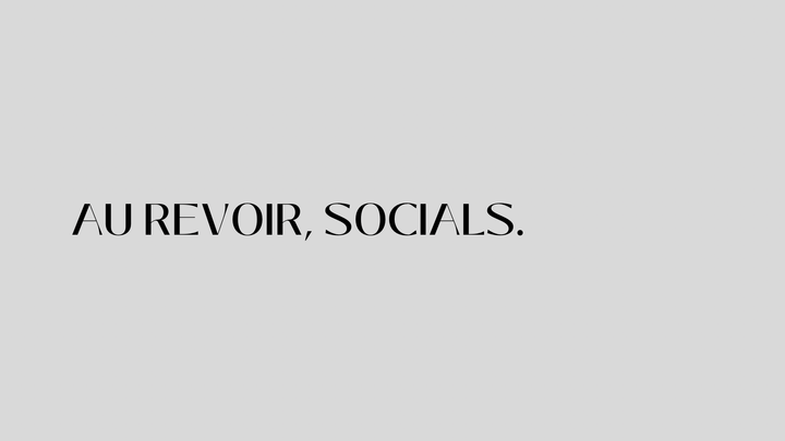 au revoir, socials.